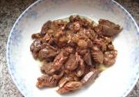 剁椒爆鸡杂的做法 步骤3