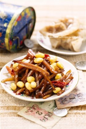 黄豆炒咸菜