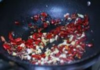 重庆辣子鸡的做法 步骤5