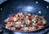 重庆辣子鸡的做法 步骤6