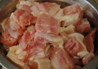 红烧栗子鸡的做法 步骤2