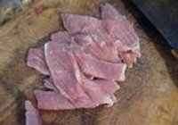 椒盐里脊的做法 步骤2