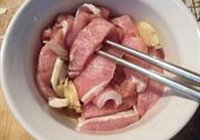椒盐里脊的做法 步骤3