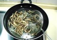 京味炒咸什的做法 步骤8