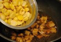 红烧栗子鸡的做法 步骤10