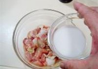 麻辣子鸡的做法 步骤2