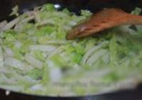 姜炒山东大白菜的做法 步骤2
