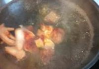 茶树菇烧鸡的做法 步骤4