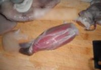 彩椒韭菜花爆鱿鱼的做法 步骤5