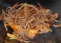 茶树菇烧鸡翅的做法 步骤11