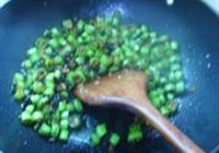 家乡风味小炒青椒的做法 步骤6