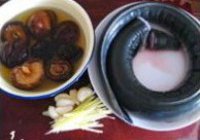 豉油鸡汁鳗鱼煲的做法 步骤1