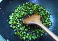 家乡风味小炒青椒的做法 步骤7