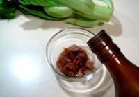 干贝松炒盖菜梗的做法 步骤2