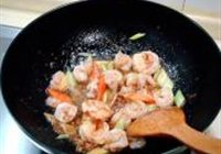 XO酱炒虾球的做法 步骤8