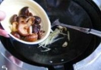 豉油鸡汁鳗鱼煲的做法 步骤5
