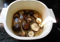 冬菇扒鸭的做法 步骤1