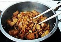 萝卜干烧肉的做法 步骤14