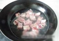 糖醋排骨的做法 步骤2