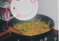 尖椒炒豆皮丝的做法 步骤9