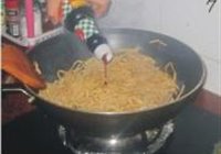 尖椒炒豆皮丝的做法 步骤7