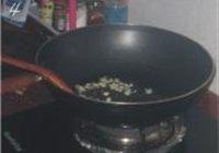 尖椒炒豆皮丝的做法 步骤4