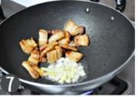 土豆焖五花肉的做法 步骤7