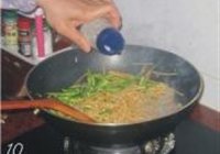尖椒炒豆皮丝的做法 步骤10