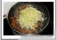 韭黄炒肉皮的做法 步骤11