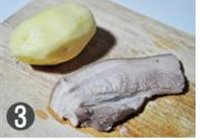 土豆焖五花肉的做法 步骤3