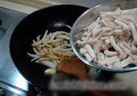 菌菇炒牛肚的做法 步骤9