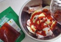 红酒蒜香烤猪排的做法 步骤6
