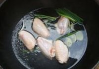 蜜汁鸡翅的做法 步骤3