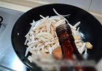 菌菇炒牛肚的做法 步骤10