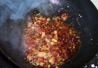 鱼香肉末黑白豆腐的做法 步骤7