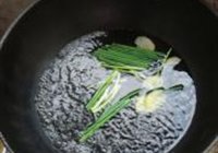 蜜汁鸡翅的做法 步骤2