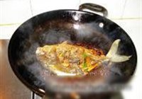 红烧银鲳鱼的做法 步骤6