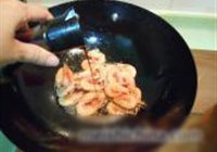 美极馋嘴虾的做法 步骤5