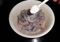 虾仁炒腰果的做法 步骤3