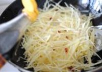 酸辣土豆丝的做法 步骤9