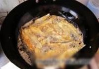 酥炸小鱼的做法 步骤7