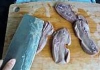 洋葱炒腰花的做法 步骤3