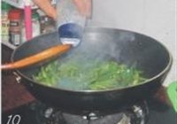 尖椒炒瘦肉的做法 步骤10