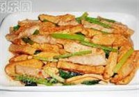 香芹白豆干炒肉的做法 步骤9