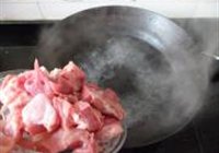 萝卜红烧肉的做法 步骤3