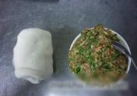 荠菜汤圆炖鱼头的做法 步骤5