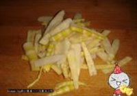 野山笋炒肉片的做法 步骤2