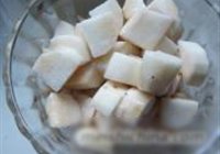 西兰花根茎炒素丁的做法 步骤7
