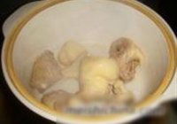 莲藕山药煲鸭汤的做法 步骤11