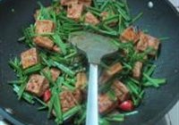 韭菜豆腐的做法 步骤13